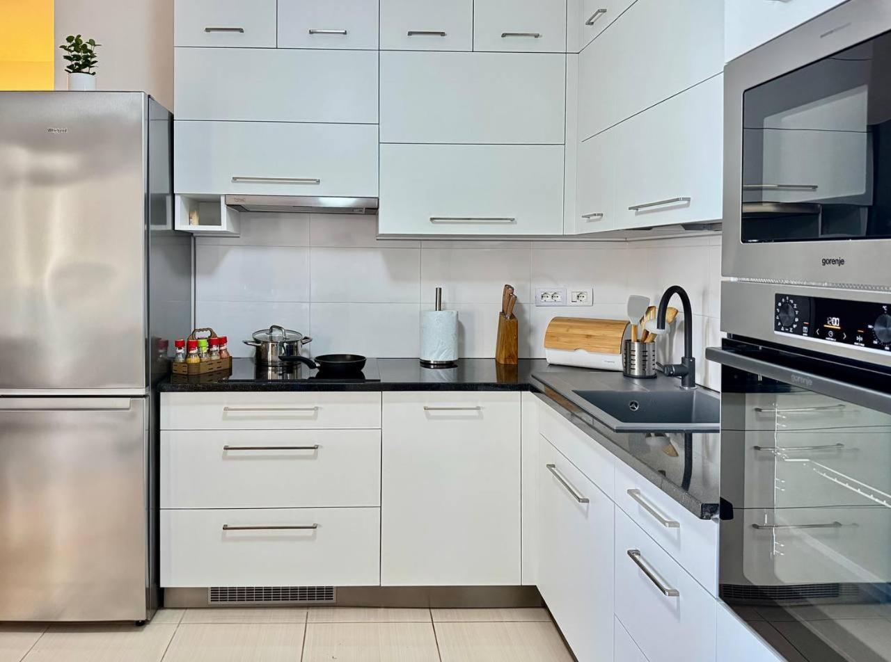 White Coast Apartment Sarandë Eksteriør bilde